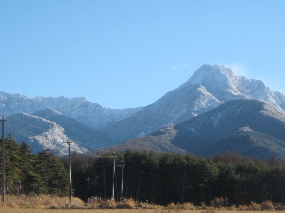 /yatsugatake/now/101204%E5%85%AB%E3%83%B6%E5%B2%B3.JPG